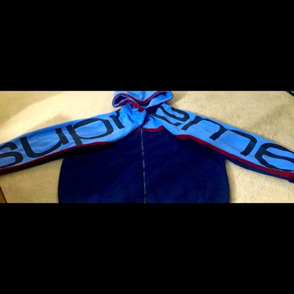 brand new SUPREME hoodie